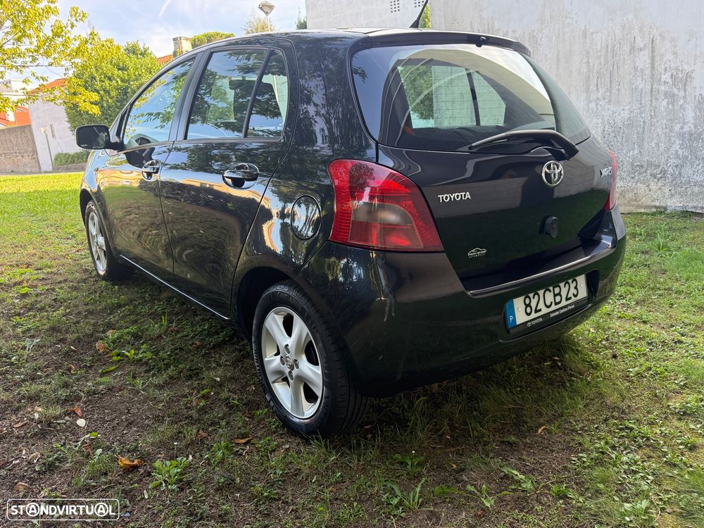 Toyota Yaris 1.0 VVT-i Sol High Pack MMT VSC+TRC - 13