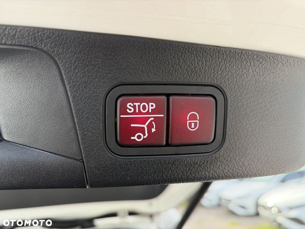 Mercedes-Benz EQA 250 66.5kWh Electric Art - 23