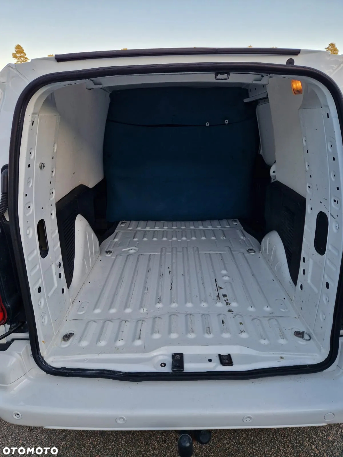 Citroën Berlingo 1.6 HDi Van Automat L2 long 2017 3 miejsca FV-M - 13