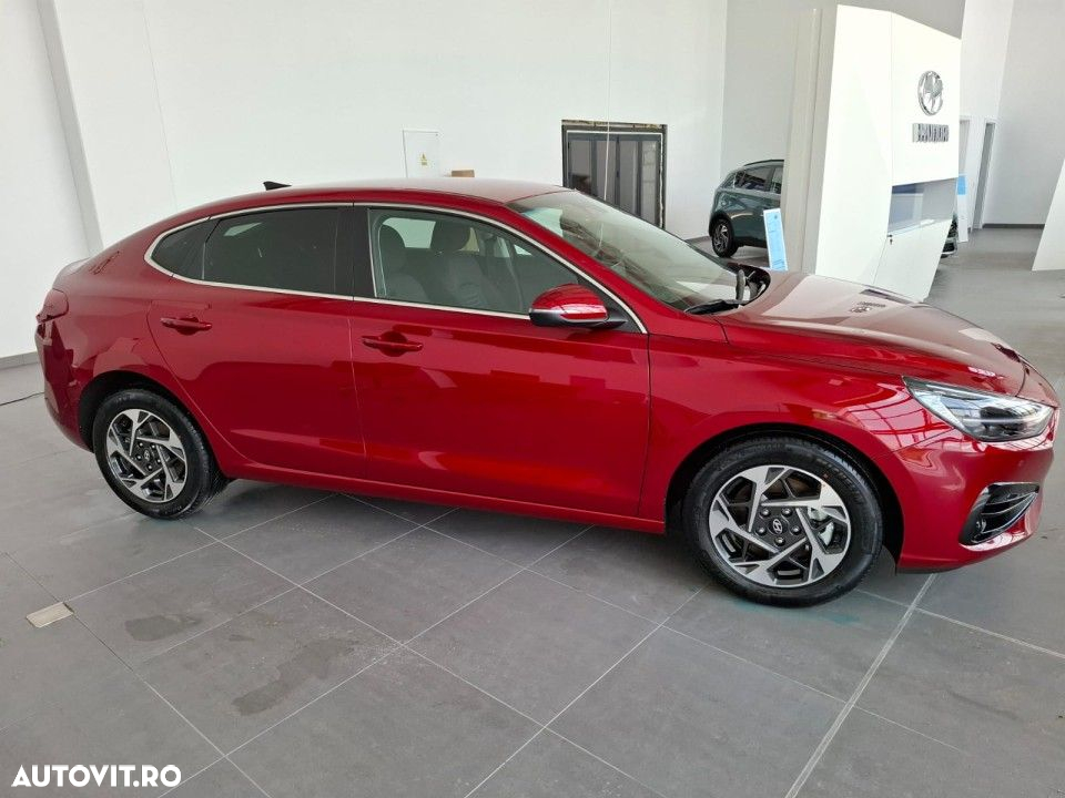 Hyundai i30 Fastback 1.5 T-GDI 140CP 7DCT MHEV Highway - 5