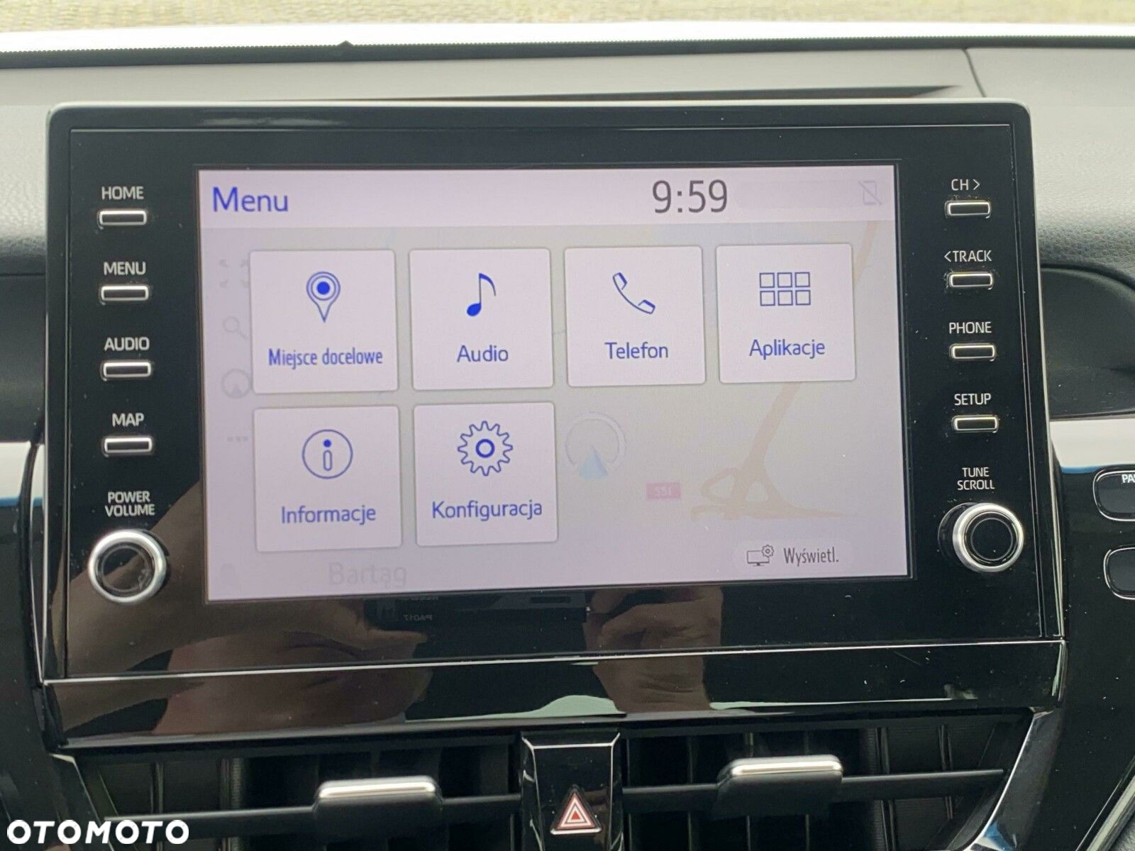 Toyota Camry - 19