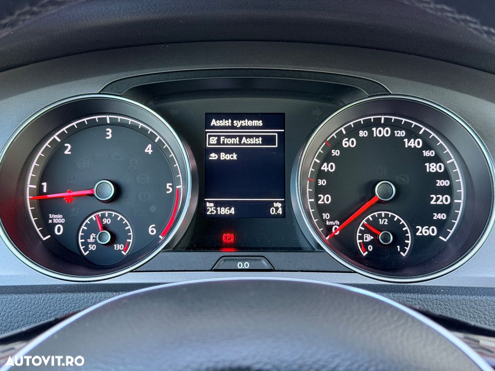 Volkswagen Golf 1.6 TDI BlueMotion Technology Comfortline - 30