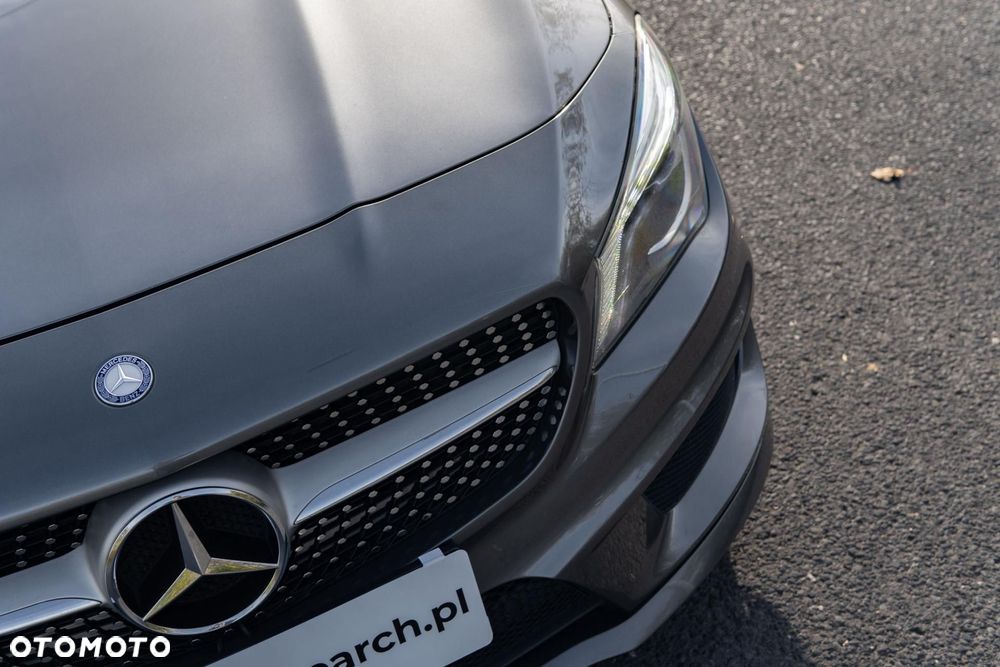 Mercedes-Benz CLA 250 7G-DCT AMG Line - 32