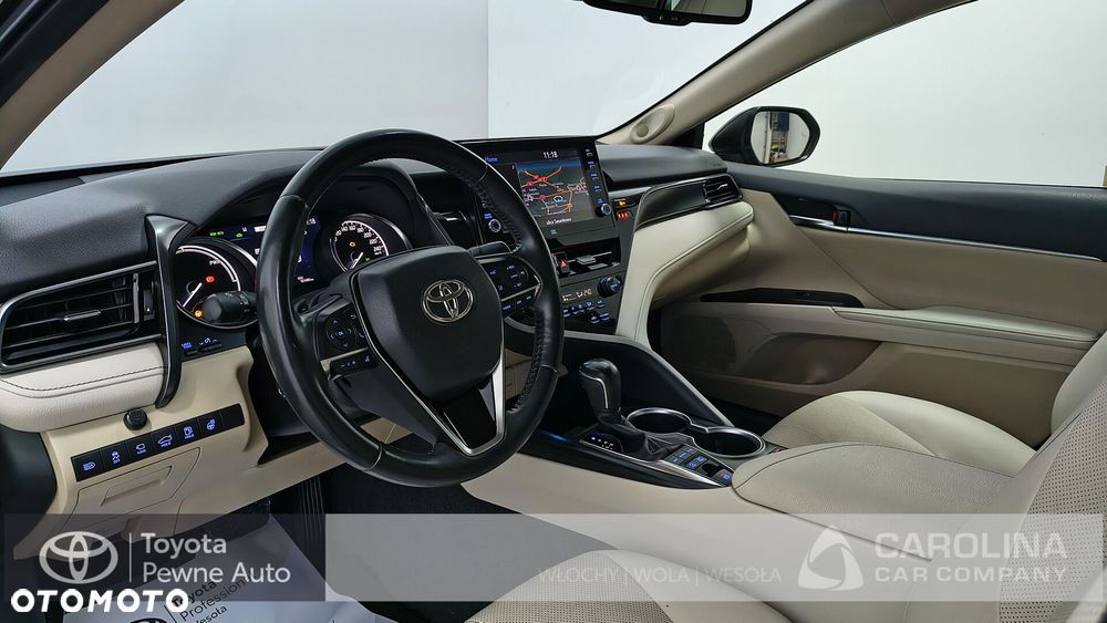 Toyota Camry 2.5 Hybrid Executive CVT - 9