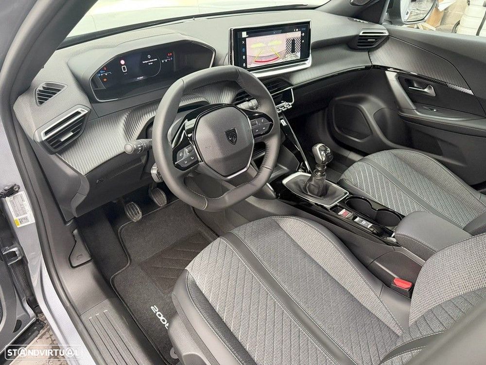 Peugeot 2008 - 10