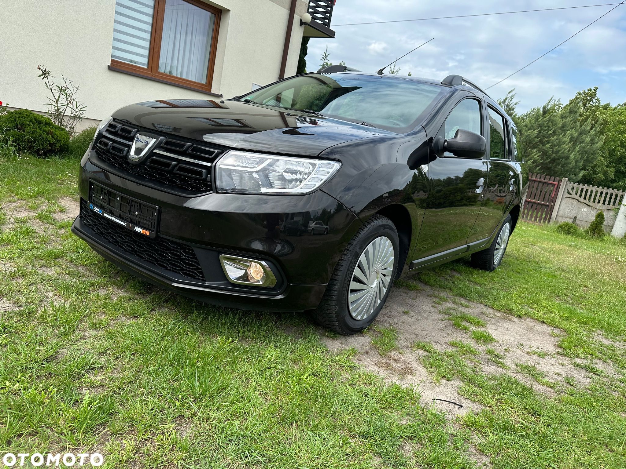 Dacia Logan 1.0 SCe Laureate - 1