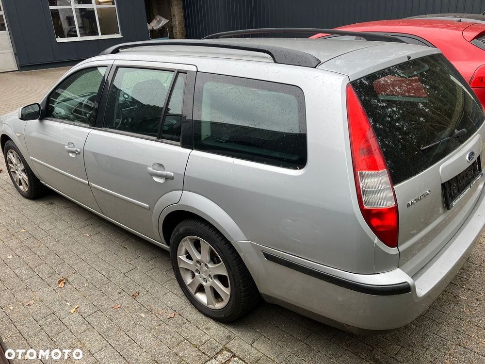 Ford Mondeo 1.8 Ghia - 3