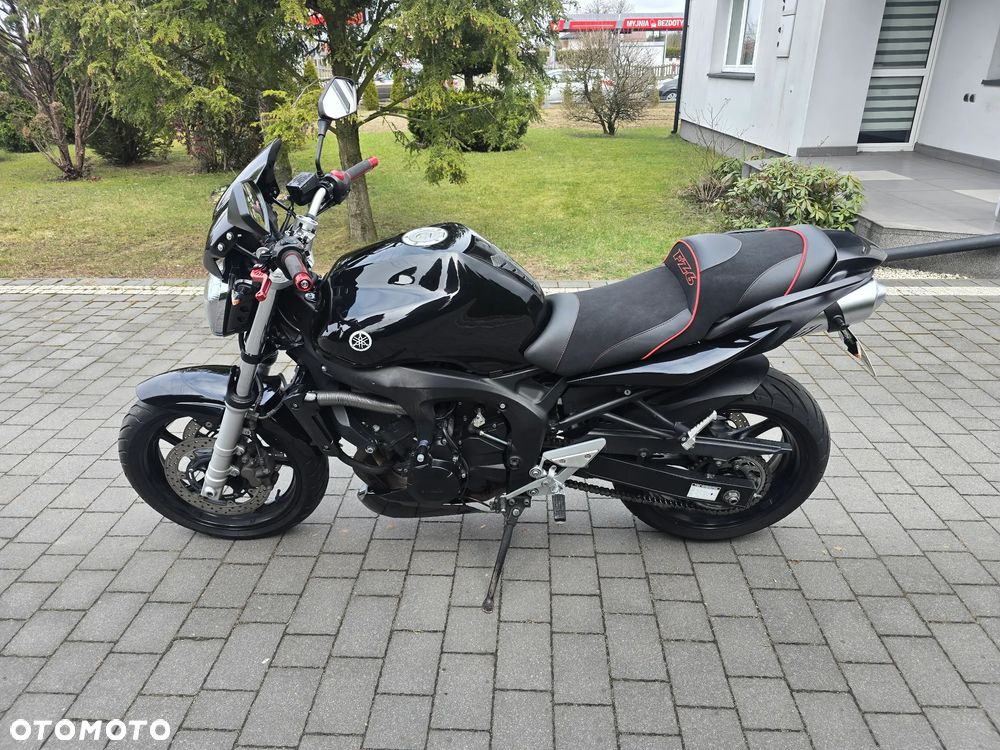 Yamaha FZ6 - 6