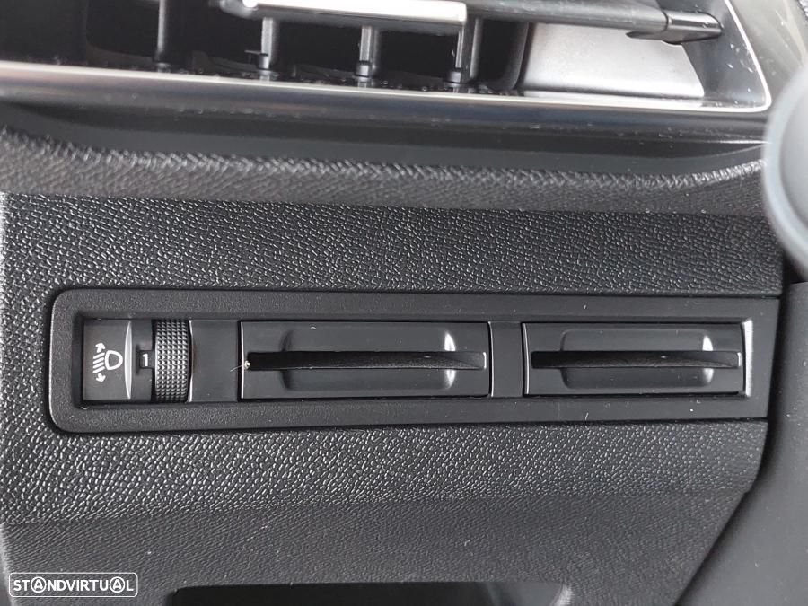 Peugeot 3008 1.5 BlueHDi Active - 18