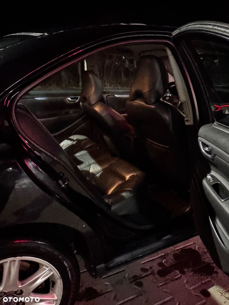 Volvo S60 2.4D Kinetic - 29