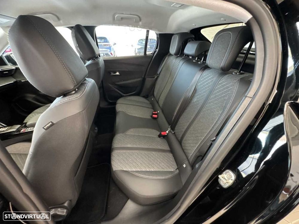 Peugeot e-208 51 kWh Allure - 10