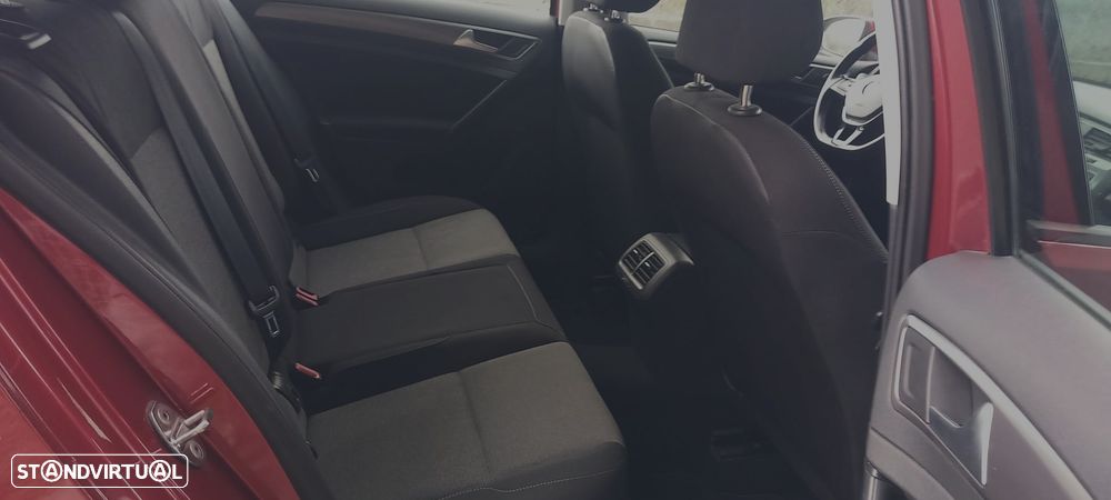 VW Golf 1.6 BlueTDI Trendline - 12