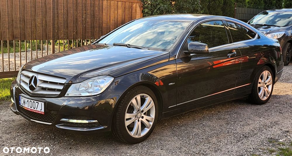Mercedes-Benz Klasa C 250 CGI BlueEff Sport - 4