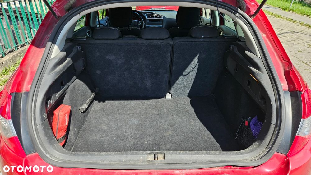 Citroën C4 1.6 HDi SX - 15