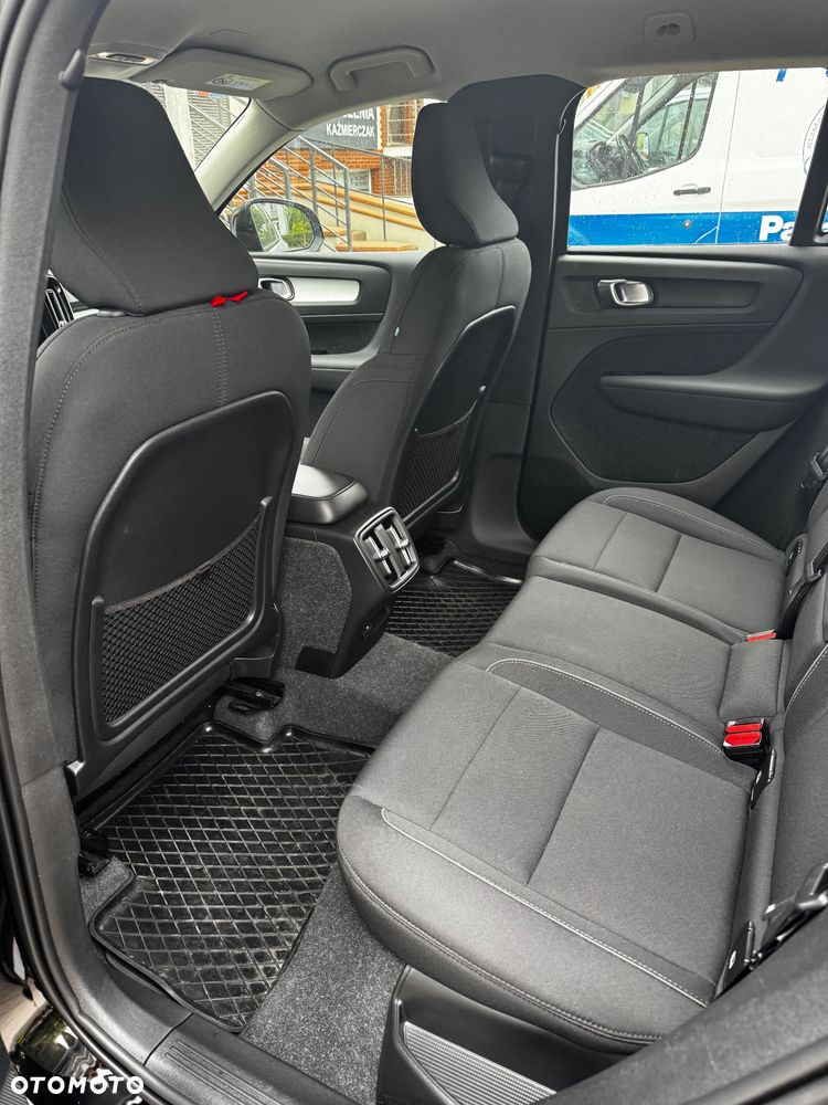 Volvo XC 40 T3 Momentum - 11