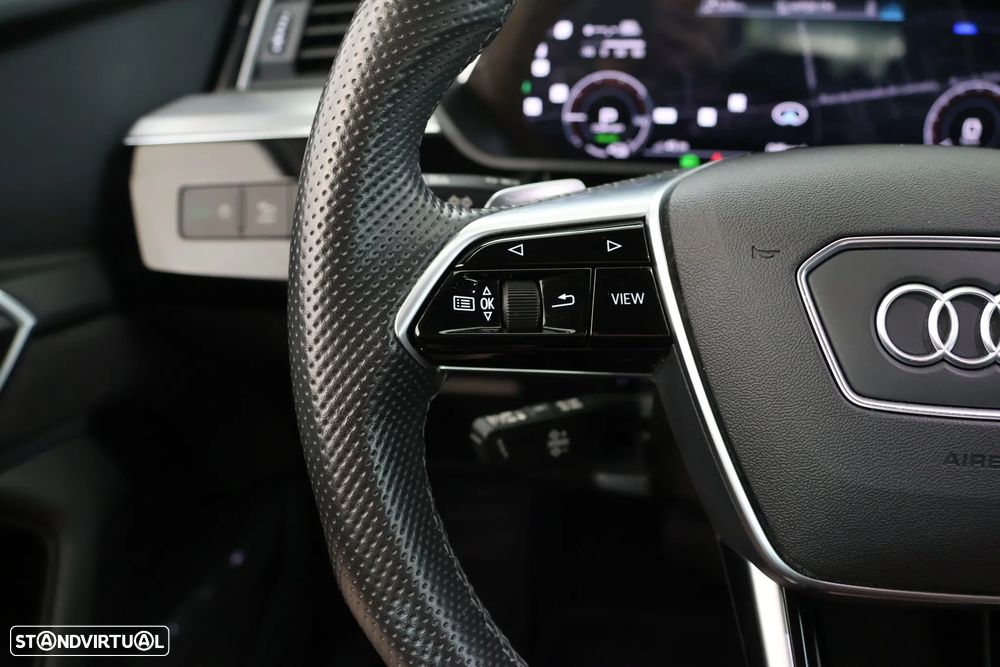 Audi e-tron 55 quattro S line - 11