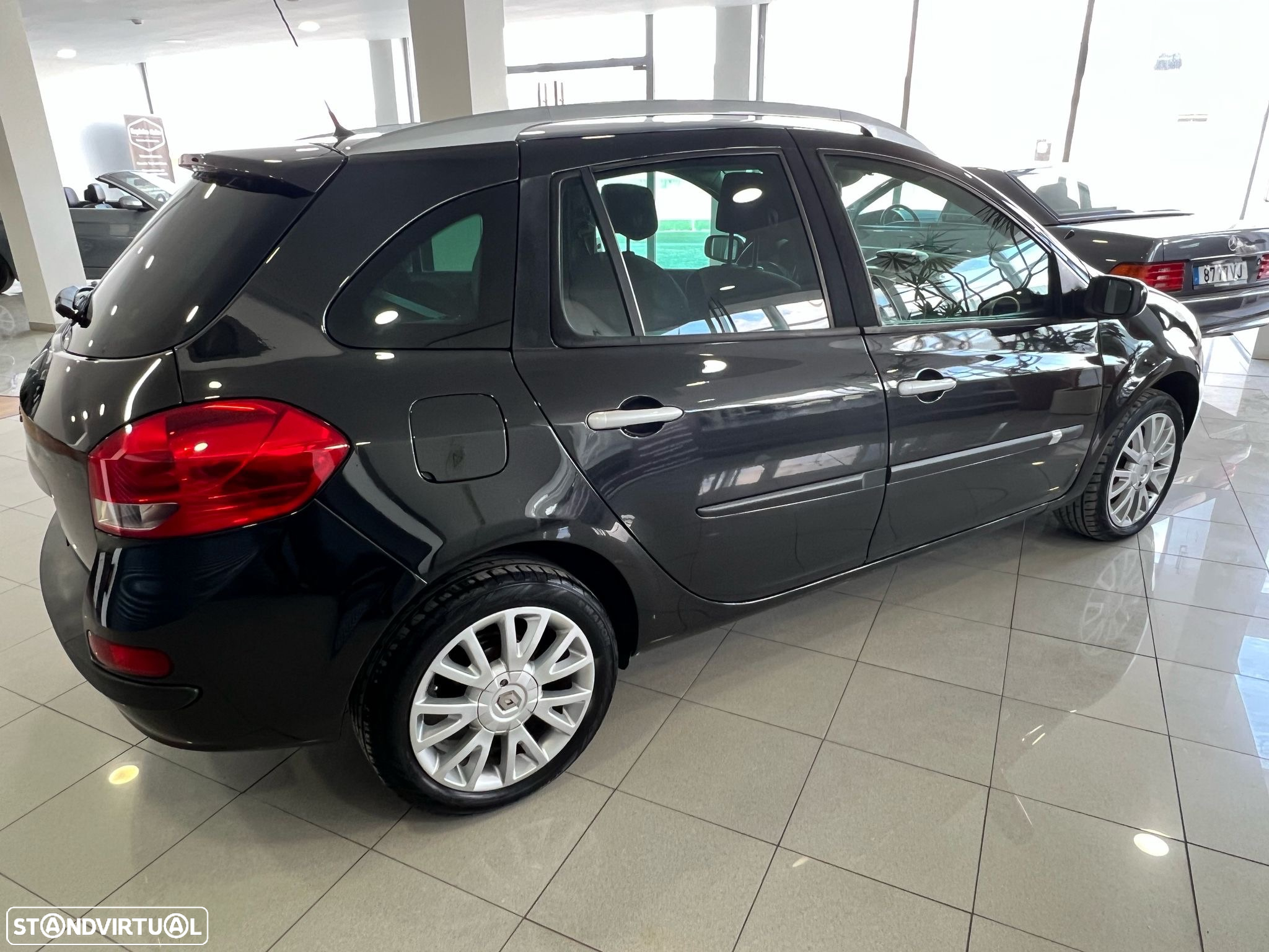 Renault Clio Break 1.2 TCE Dynamique S - 19
