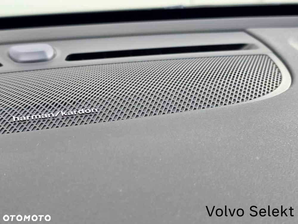 Volvo XC 40 - 32