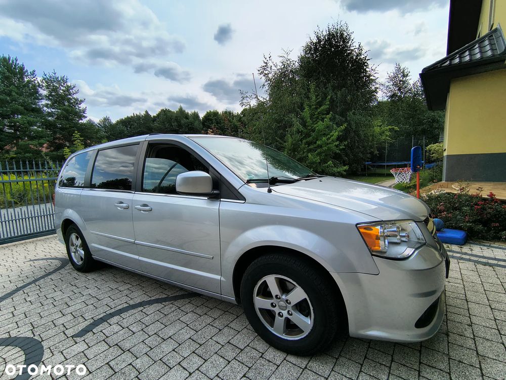 Dodge Grand Caravan - 4