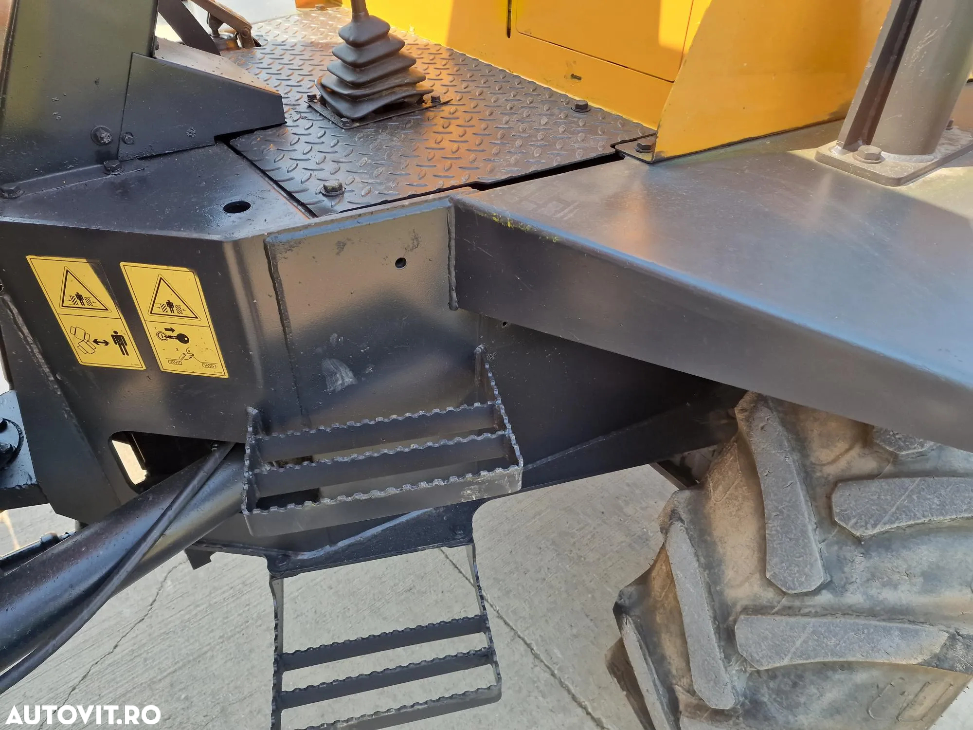 Alta DUMPER 6t TEREX, 4mc, 6t, basc LATERALA,  2.068h, 16900 EUR+tva, motor JCB 75CP, transmisie 4x4, produs in Anglia, Anvelope 90% bune, posiblitate leasing, CONDITIE FOARTE BUNA-PROMOTIE 16.900 EUR+Tva - 23