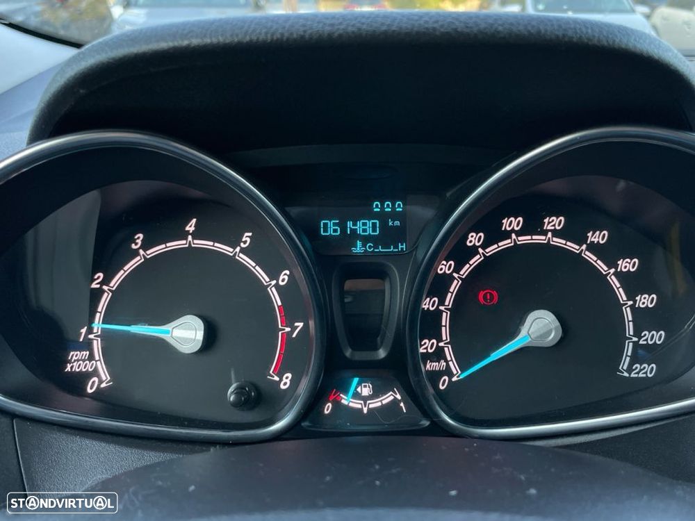 Ford Tourneo Courier 1.0 EcoBoost Titanium - 3