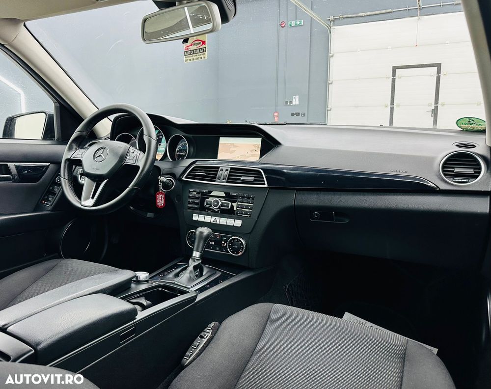 Mercedes-Benz C 220 CDI 7G-TRONIC Avantgarde Edition - 22