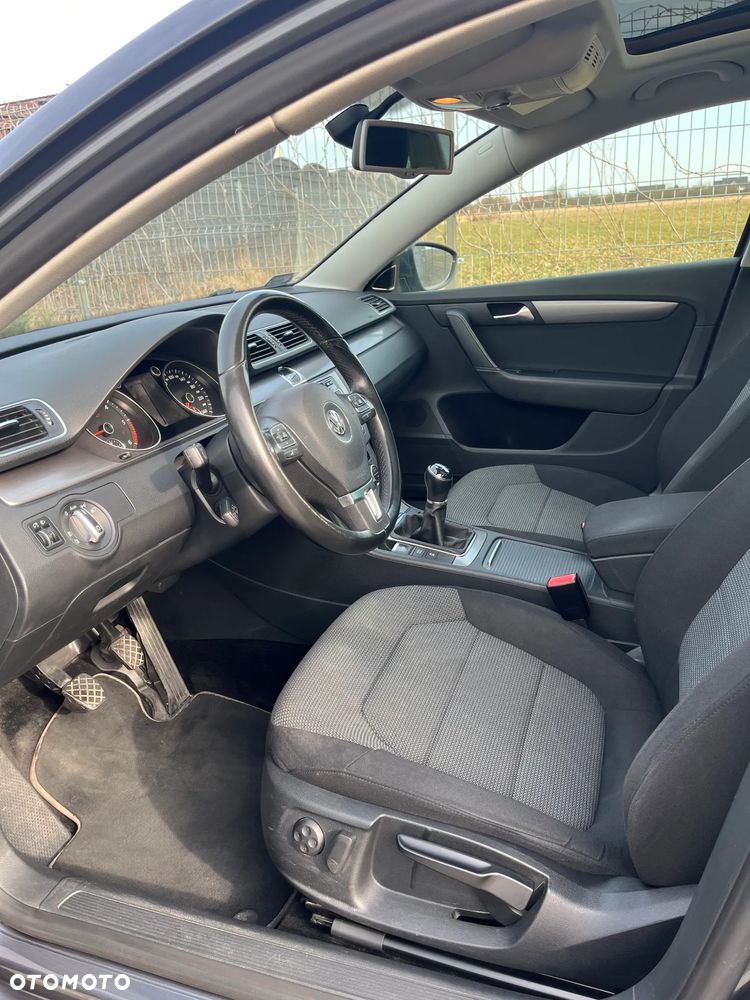 Volkswagen Passat 2.0 TDI Comfortline - 7