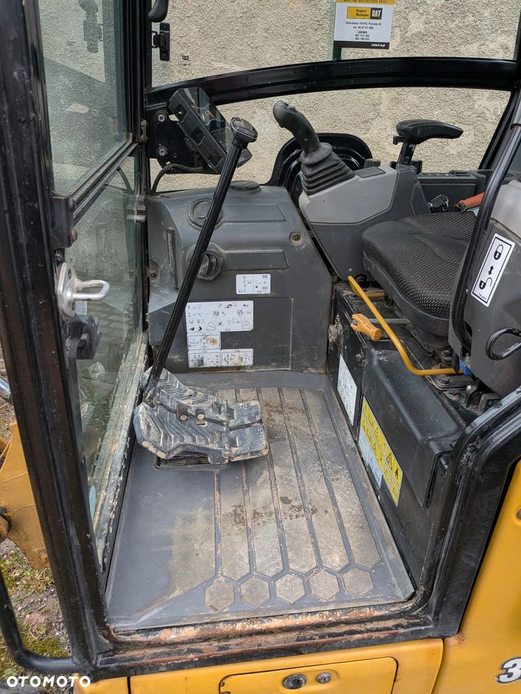 Caterpillar 301.6 - 11