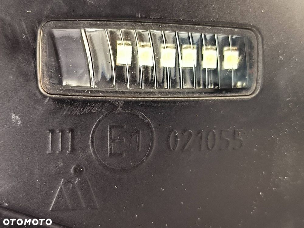 LUSTERKO PRAWE PORSCHE PANAMERA 4S 14 PIN - 6