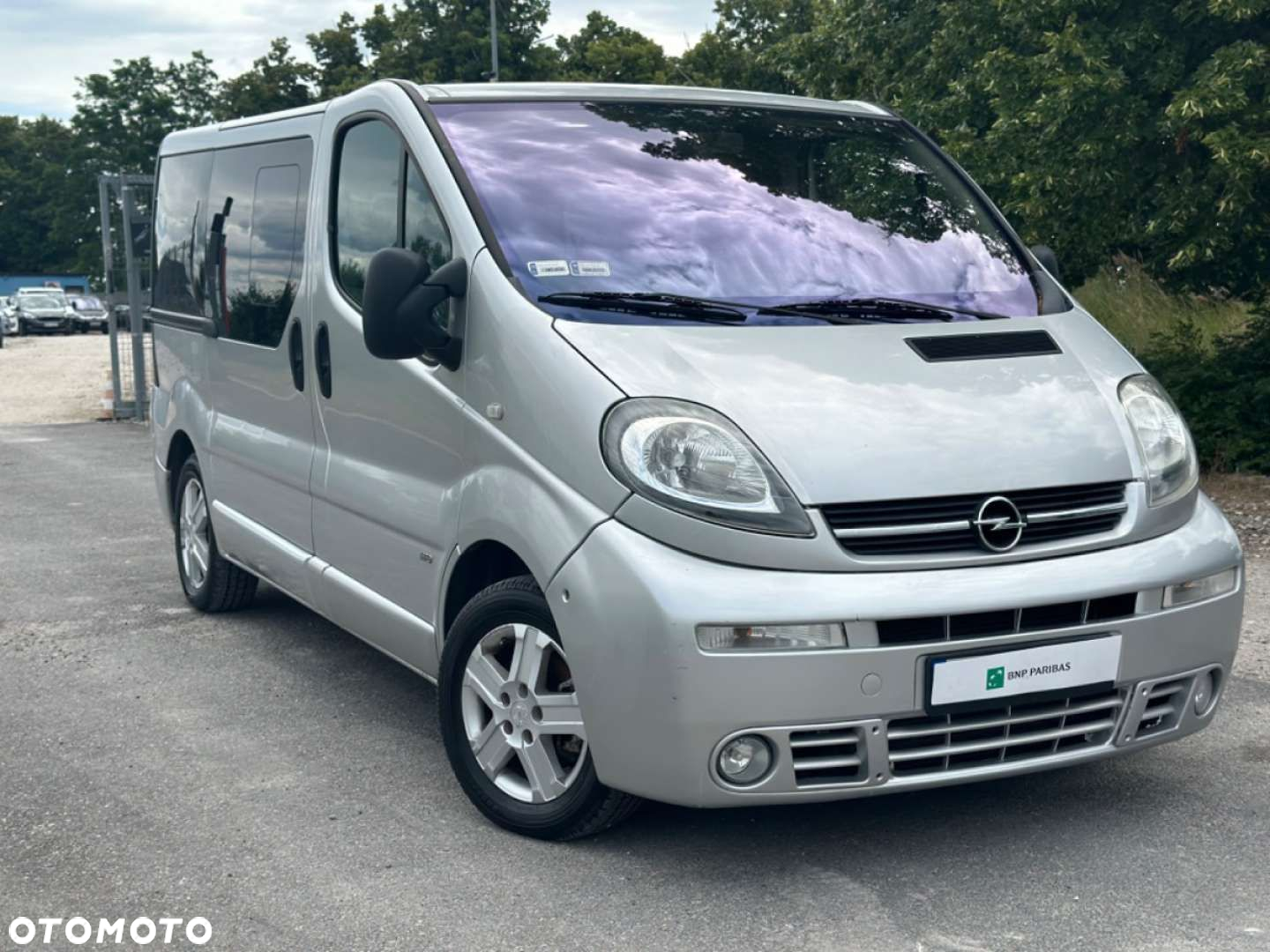 Opel Vivaro - 18