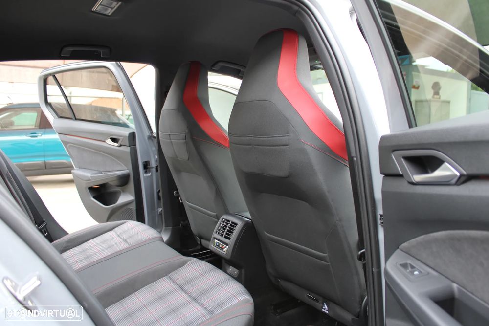 VW Golf 2.0 TSI GTI DSG Performance - 47