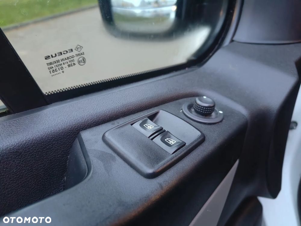 Renault Trafic - 9