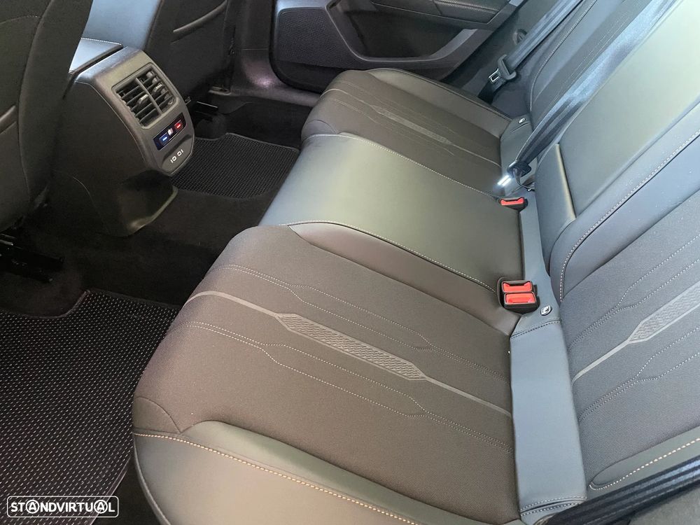 Cupra Formentor 1.4 e-Hybrid DSG Priority - 16