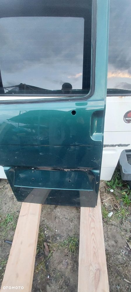 Drzw tył lewa strona vw t4 - 2