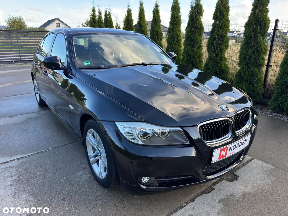 BMW Seria 3 320i Edition Sport - 2