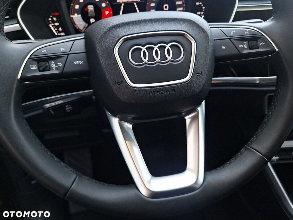 Audi Q3 - 25