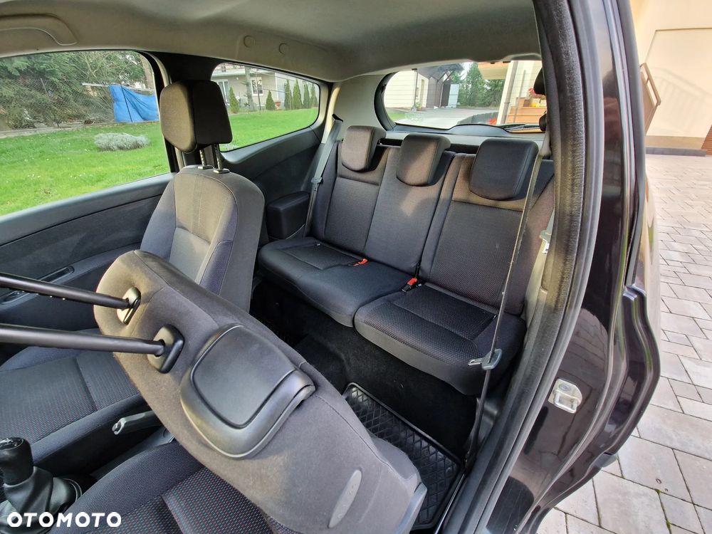 Renault Clio 1.5 dCi Authentique - 10