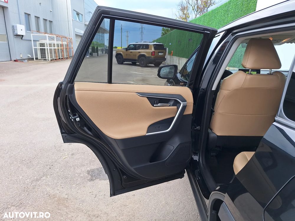 Toyota RAV4 - 7