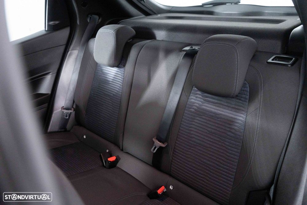Alfa Romeo Junior Elletrica 50 kWh Launch Edition - 11