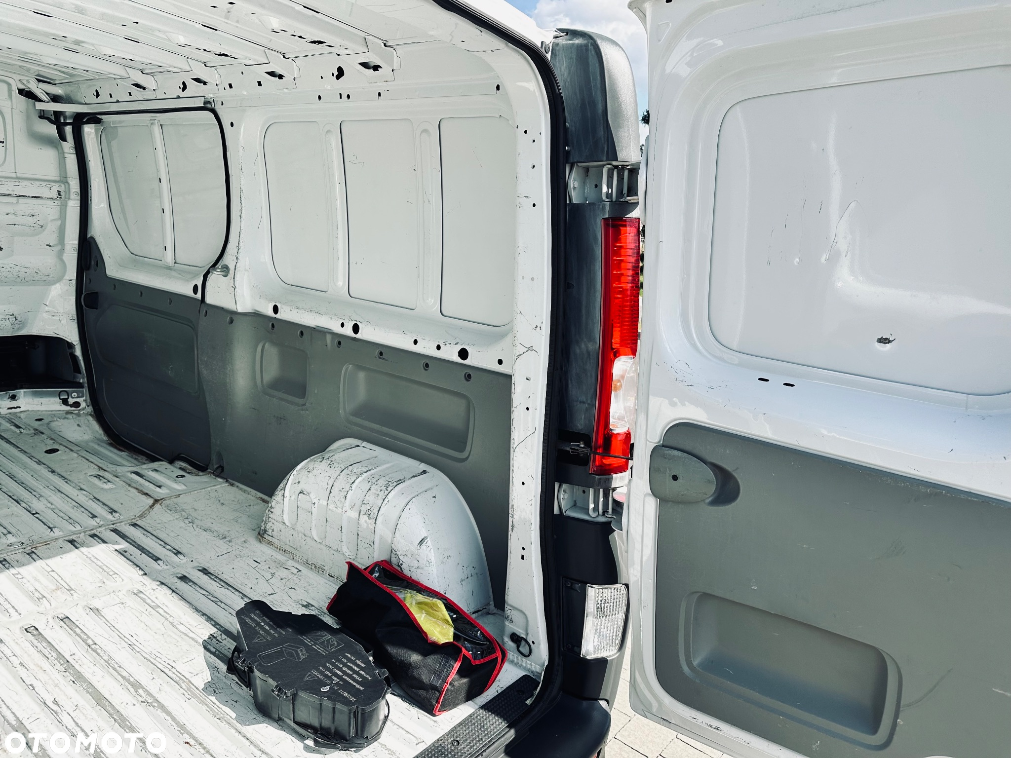 Renault Trafic - 18