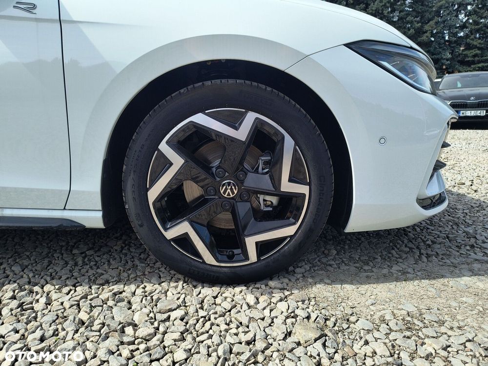 Volkswagen Passat Variant 2.0 TDI SCR R-Line Plus DSG - 10