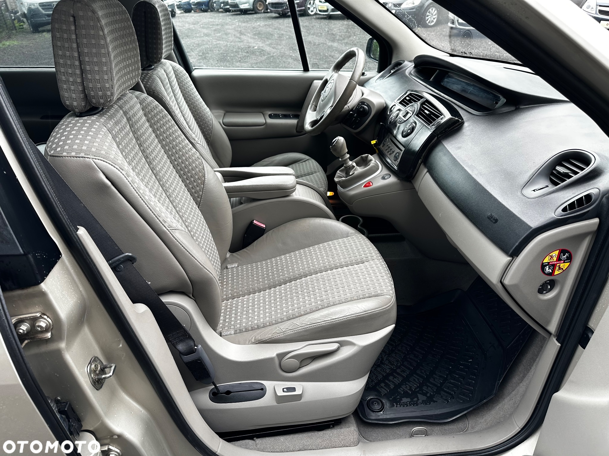 Renault Scenic 2.0 16V Luxe Dynamique - 23