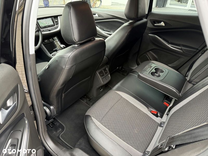 Opel Grandland X 1.5 D Start/Stop Business Elegance - 11