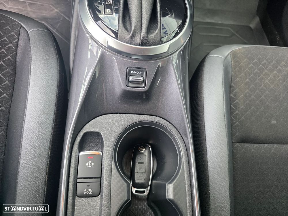Nissan Juke 1.0 DIG-T N-Connecta NAV.+TwoTone NC DCT - 27