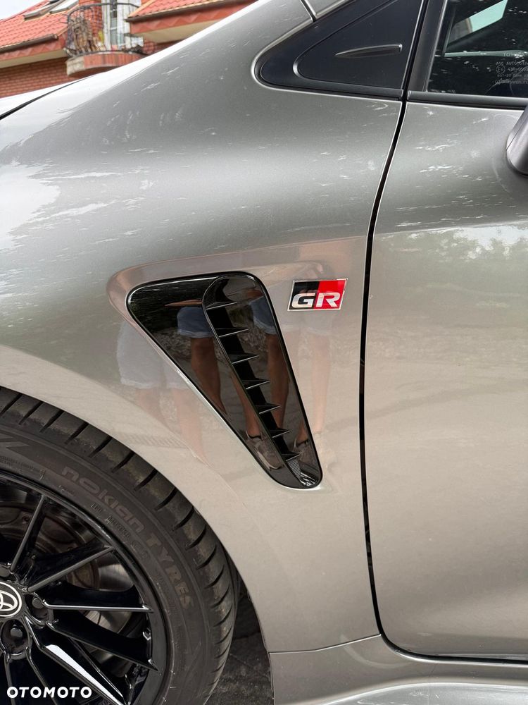 Toyota GR Corolla - 10