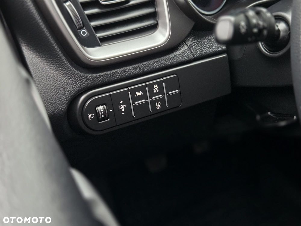 Kia Ceed 1.0 T-GDI M - 32