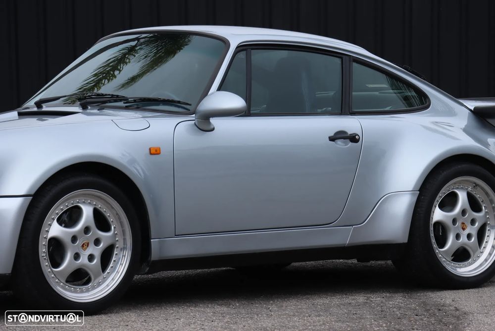 Porsche 911 (964) Coupé 3.3 Turbo II - 3