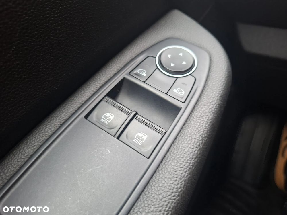 Renault Clio SCe 65 BUSINESS EDITION - 22