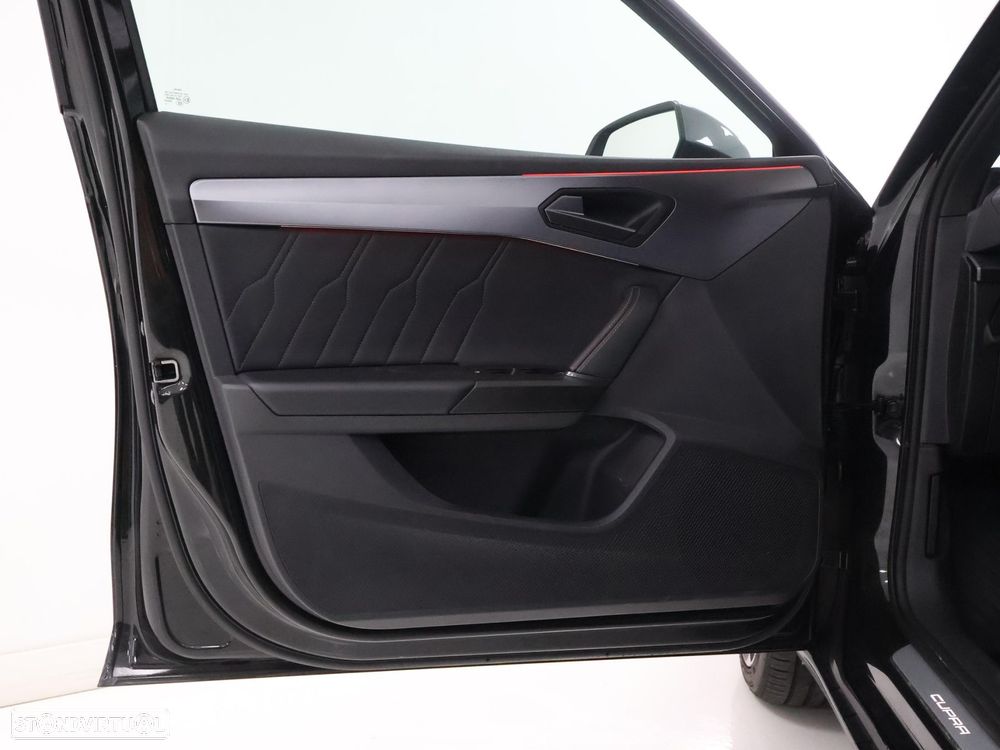 Cupra Leon ST 1.5 eTSI MID DSG - 11