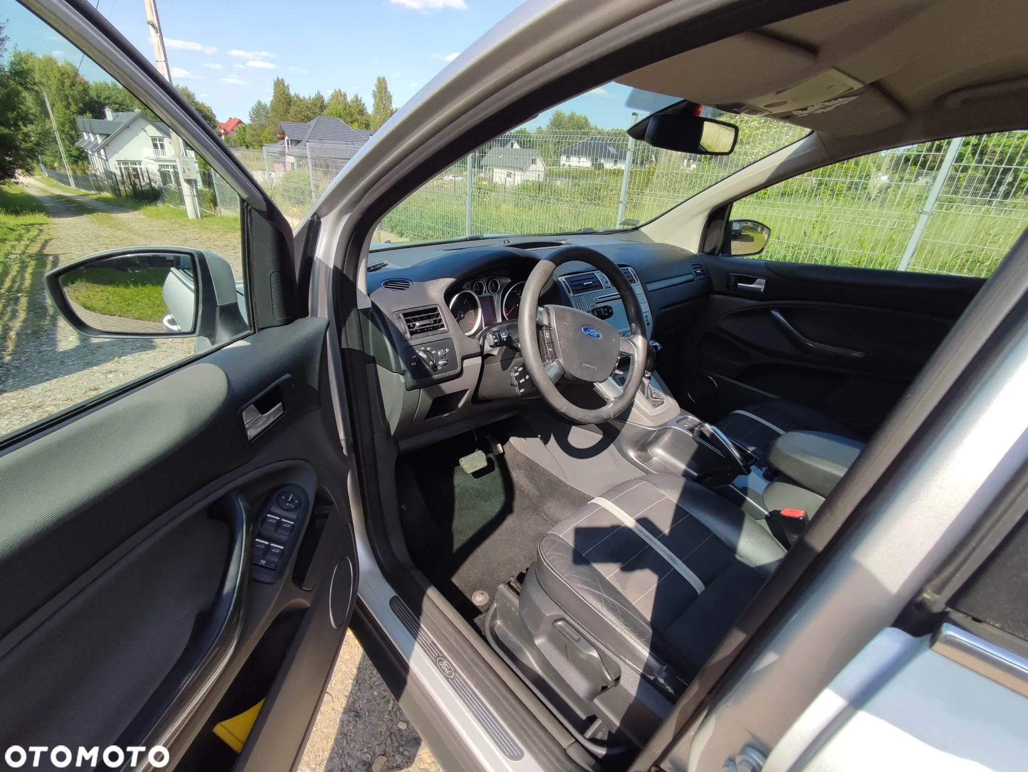 Ford Kuga 2.0 TDCi 4x4 Titanium - 8